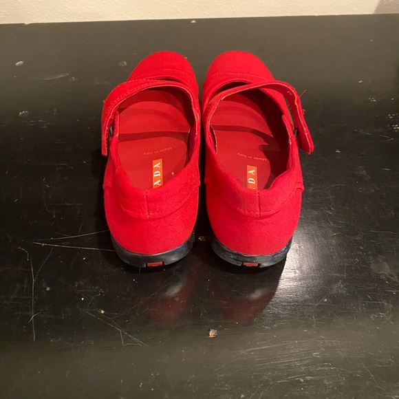 PRADA NWT VINTAGE MARYJANE RED FABRIC Size-7.5 - Picture 6 of 10